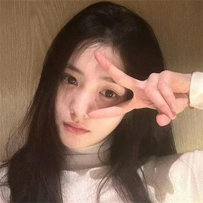 水瓶座女孩